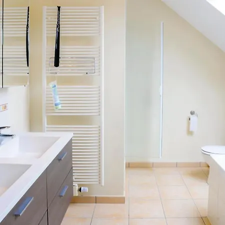Five-bedroom Holiday In Hébergement de vacances *